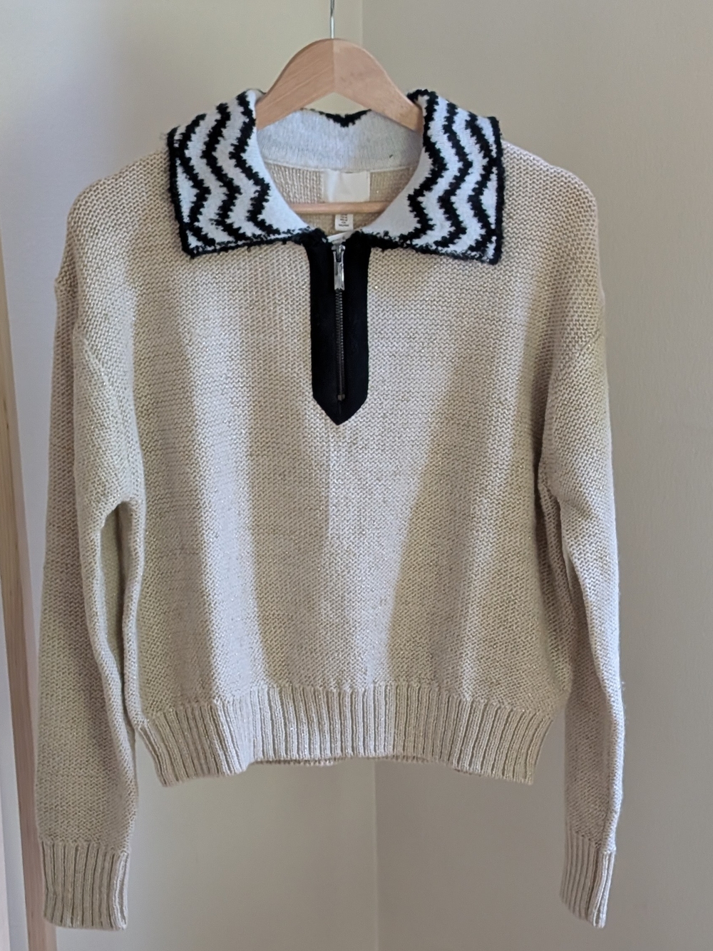 NWT H&M Contrast Striped Collared Zip-Front Polo Sweater In Cream/Black - M - Picture 4 of 8